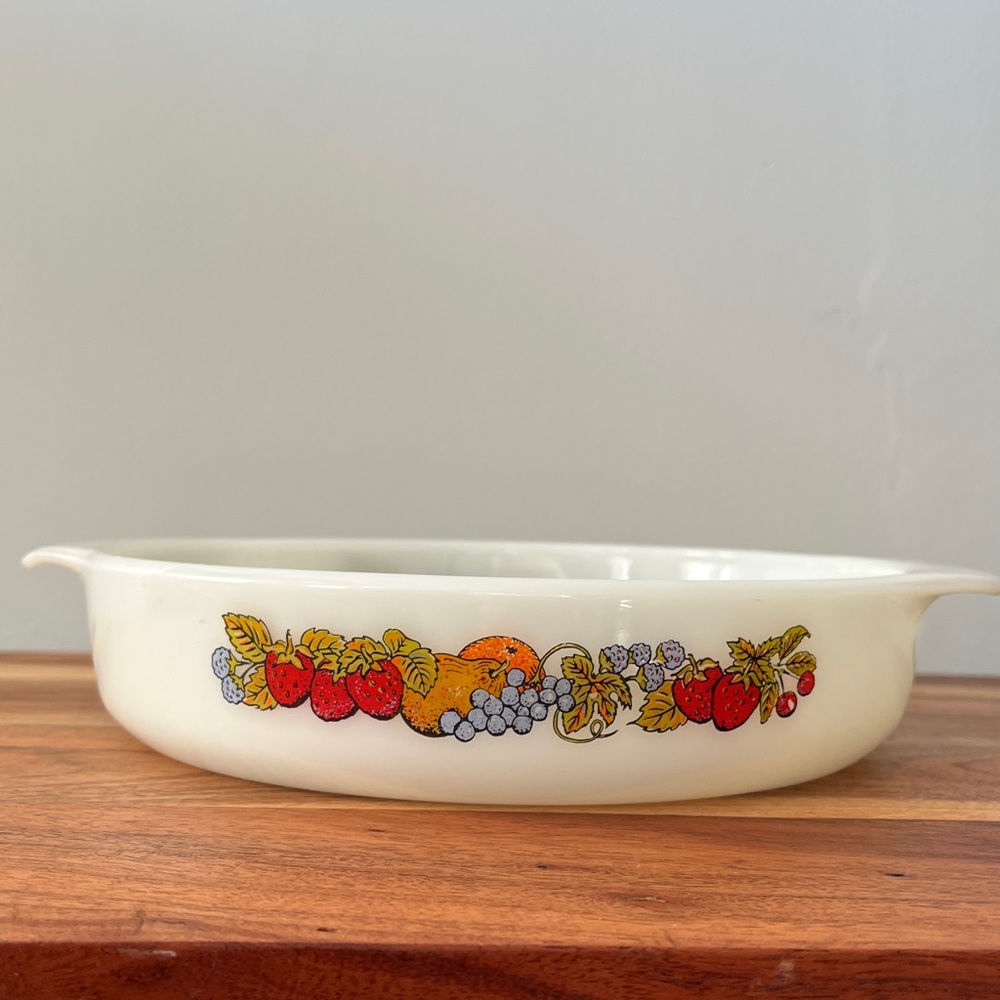 VINTAGE ANCHOR HOCKING FIRE KING DISH